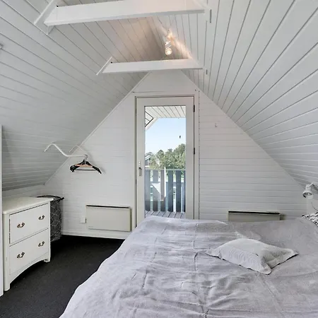 2 Bedroom In Holiday home *