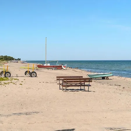 Сasa de vacaciones 2 Bedroom In *