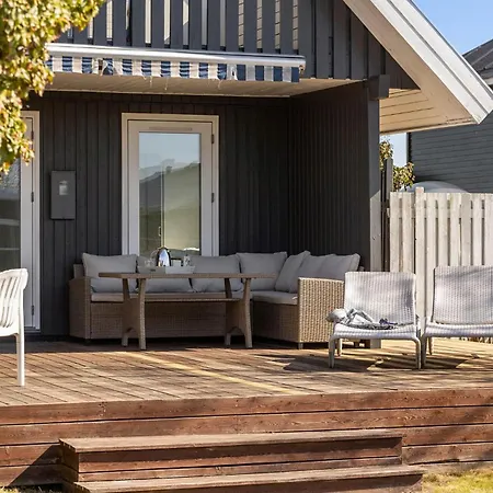 2 Bedroom In Holiday home *